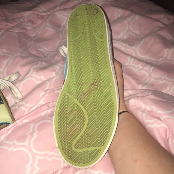 Nike’s - Picture 2 of 4